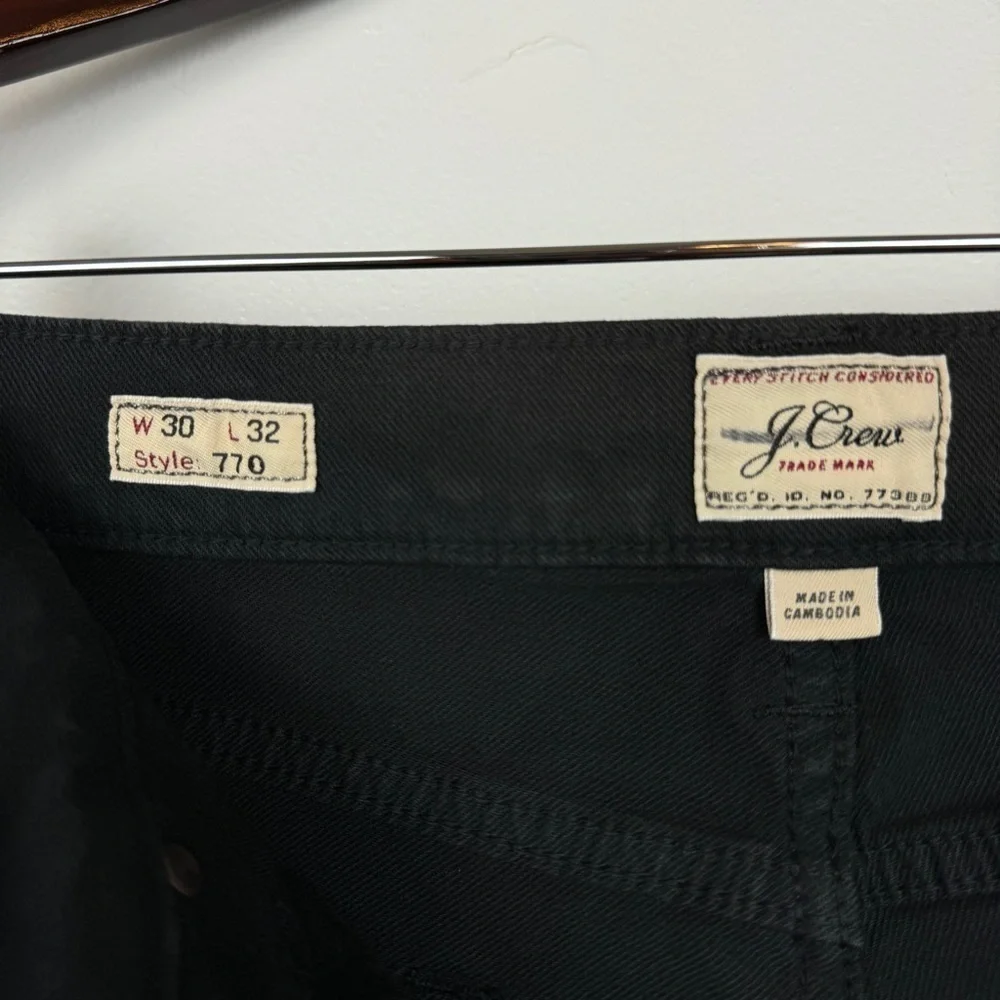 J. Crew Men's 770 Straight Fit Garment Dyed Five Pocket Jeans Black Size 30x32